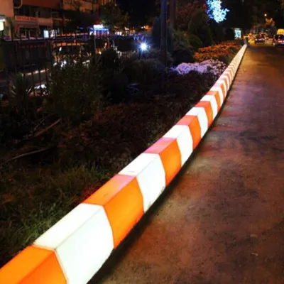 Make in China Plastic Solar Led Light Curbstone Led Plastic Curbstone