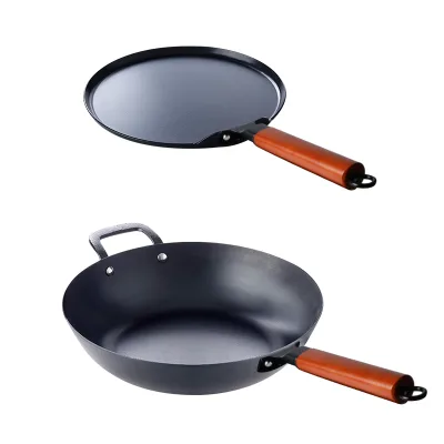 Wholesale Fry Pan Non Stick Black Carbon Steel Frying Pan With Wooden Handle