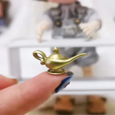 New Arrival Dollhouse Miniature Aladding Lamp Mini Gold Teapot Ornament