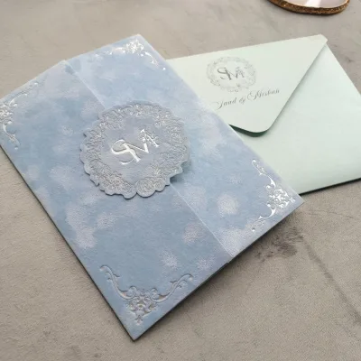 High Class Wedding Cards Supply Velvet Cover Customized Color Laser Flowers Three Folded Invitation Card with Envelope