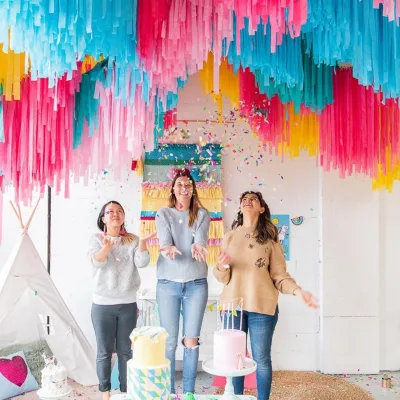 Wholesale Colorful Crepe Paper Fringe Curtain Backdrop Tissue Paper Tassel Garland for Party Wedding Photo Booth Decoration