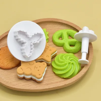 Creative White Leaf Design 2pcs Cookie Cutters Baking Mold for Kitchen Cake Decoration Heart & Square Cartoon Shapes