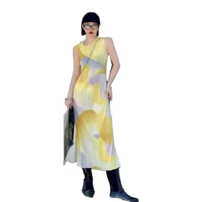 Hot Selling Summer Holiday Dress Women Pleated Long Dress