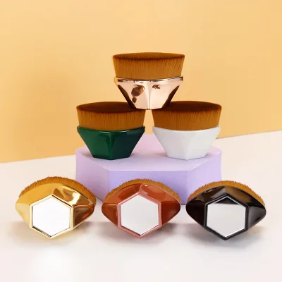 New Foundation Brush with Dust-Proof Case Flat-top Foundation Brush Portable Beauty Tools Wide-Face Makeup Brush Bottom Mirror