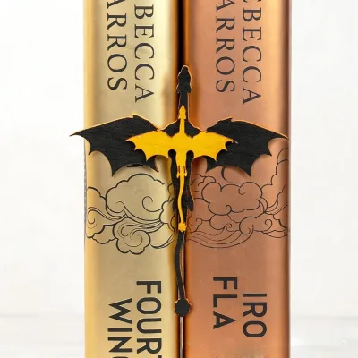 Fantasy Dragon Bookend Book Accessories for Book Lovers Fourth Wing and Shelf Decoration Improved Durable Edition Tail