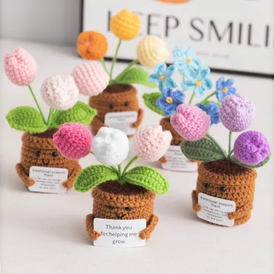 Cross-border Plant-Themed Sunflower Plush Toy Hand Crochet Motivational Card Doll Desk Ornament Potted Bouquet Finished Plant