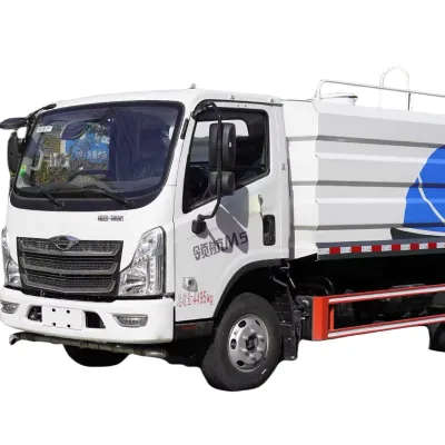 Small tank Truck  4*2 High Quality Water Truck  Tanker Truck for Sale