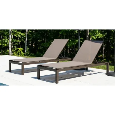 Luxury Aluminum Outdoor Sun Lounger Chaise Lounge UV Resistant Durable Build Modern Design Park Foldable
