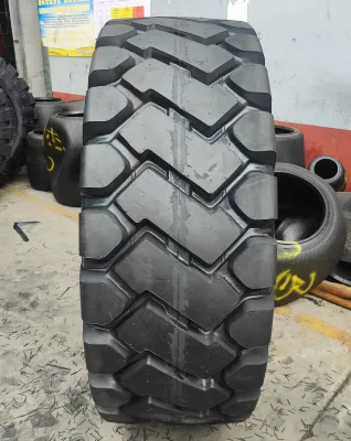 XINGYUAN OTR Radial Tyre 15.5R25 Special Use for Graders Cranes Inner Tube Design with Ice Snow Tires Features 2-Year Warranty
