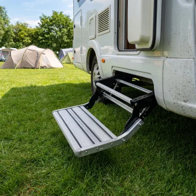 Anti-Slip Manual Aluminum Alloy RV Step for Elderly Kids Safety 12V Folding Retractable Entry Stairs Motorhome Camper Strong