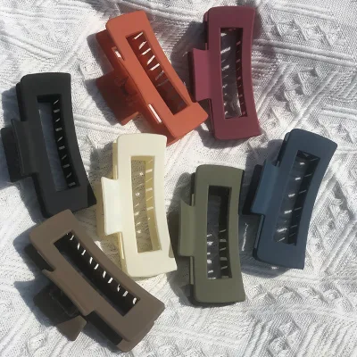 Big Size 10.5cm Claw Hair Clips for Women Girls Solid Color Hairpin Non Slip Square Shark Clip on the Back of the Head