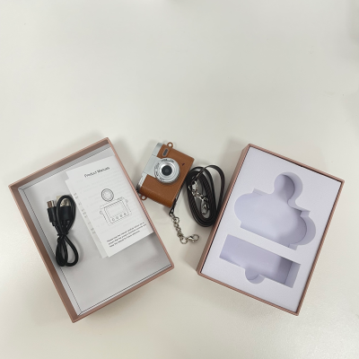 Y7000 Mini Retro Camera Thumb Mini Camera, 180 Selfie Camera Continuous Shooting Mini Camera for Kids Gift