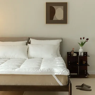 Japanese Style 100% Cotton Quilted Mattress Topper Soft White Duck Feather Hotel White Cover Soft Quilted Mattress Pad