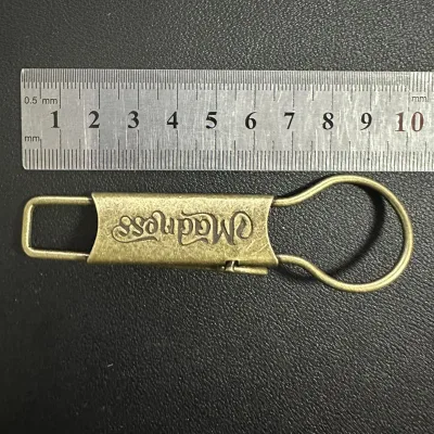 LFEDC Brass Material Bronze Metal Sprint Buckle Lamp Shaped Key Holder Key Ring Carabiner