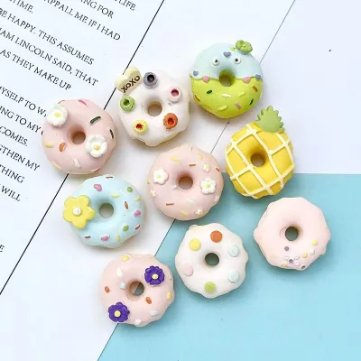 Wholesale Supplier High Quality Exquisite Hand-painted Artistic Resin Crafts Colorful Mini Donuts Home Halloween Christmas