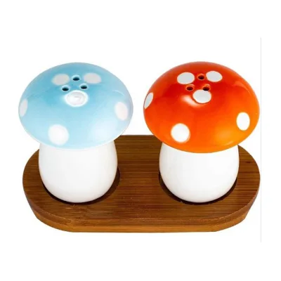 Porcelain Kitchen Red Mushroom Salt & Pepper Shakers for Kitchen Decor Collectibles