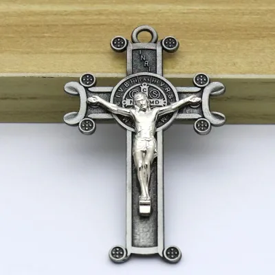 6.5*4cm Cross Keychain Pendants for Necklaces Jesus Zinc Alloy Material Wholesale Jewelry Making Charm Craft