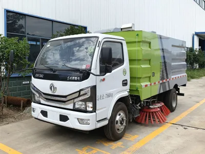 Dongfeng 4X2 5000L Vacuum Sewage Truck-Manual Diesel Municipal Sanitation Vehicle