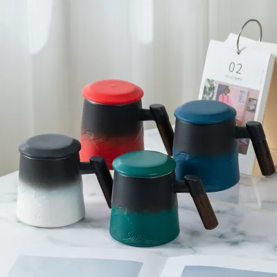 Business Gift Set Custom Logo Ceramic Tea Cup with Wooden Handle Lid Tea Separation Mug With Tea Filter