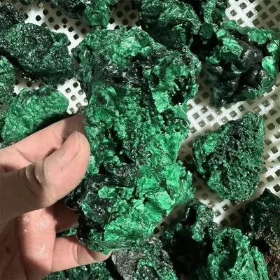 Popular Science Collection for Degaussing Ornaments Wholesale Crystal Crafts Natural Malachite Raw Crystal Mineral Specimens