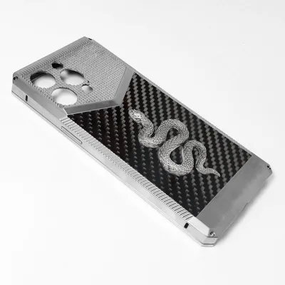 Customizable High-end Phone case 2-in-1 Exquisite Carved Snake logo with Black Twill Carbon Fiber Cover for iPhone Series