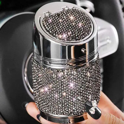 Unique Auto Supplies Custom Logo Luxury Diamond Crystal Ash Cup Car Ashtray Holder Metal Rhinestone Girly Small Ashtrays