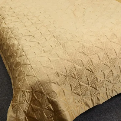 Home Goods Revers Exclus Bedspread