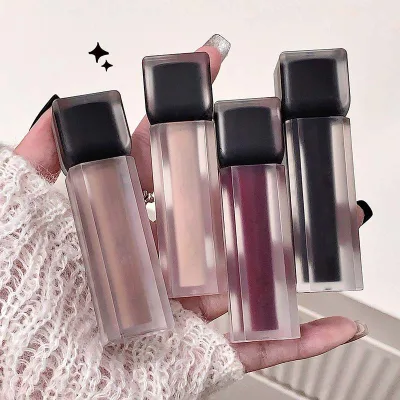 Obsidian Star Moon Matte Lip Glaze Long-Lasting Black Lipstick Soft Matte Nude Color Wholesale Customize Your Own Logo