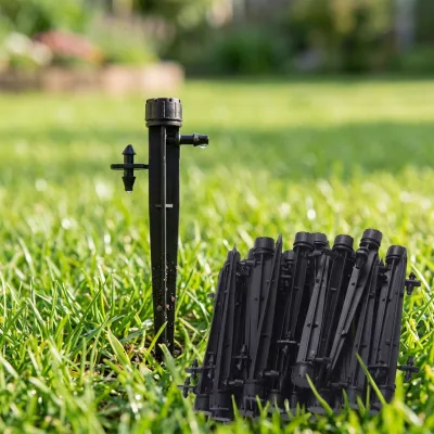 360 Degree Adjustable Plastic Drippers for Irrigation System Black Water Emitters Fit 4mm 7mm Tube Utilitarian for Garden Lawn