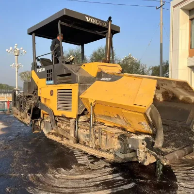 Second Hand Volvo ABG8820 Track Asphalt Finisher Hot Sale