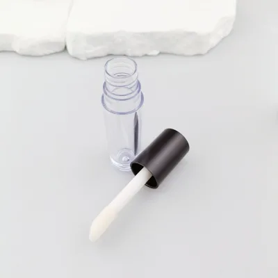 Wholesale Simple Style Empty Round Lip Gloss Screw Cap Makeup Liquid Oil Container with Brush