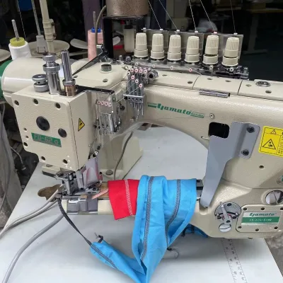 Used Yamato FD-62G 4 Needle 6 Thread Feed-off-the-Arm Flatseamer Industrial Sewing Machine