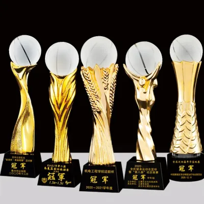 Guangzhou Wholesale Trophies and Awards Custom Resin Baseball Football Sports Trophies with Black Crystal Base