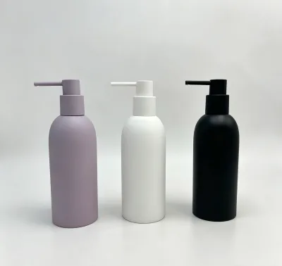 Simple New Bathroom Accessories Set Dispenser Design Customizable Bathroom Amenities Resin Bottles Polyresin Hotel