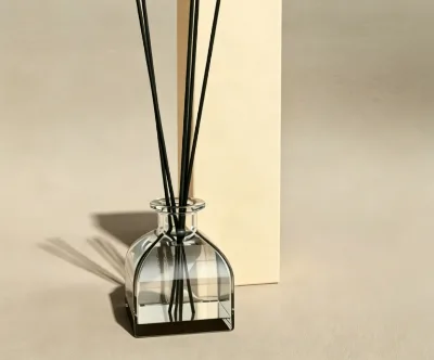 Best Seller Luxury Custom Private Label Professional Designer Hotel SPA Special Aromatherapy Glass Reed Diffuser