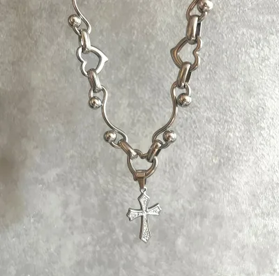 Vintage Cross Punk Pendant Necklace Unisex Versatile Simple Heavy Industry Heart Chain Hip Hop Necklace Accessory