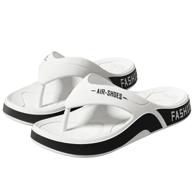 Lightweight Men's Bathroom slippers with Striped and Non slip Features Suitable for Home Showers and Flat Swimming Pools