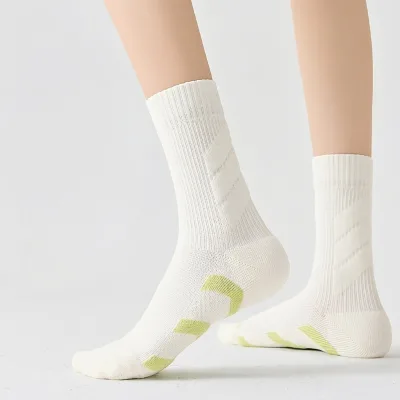 Unisex Breathable Quick Dry Sport Socks  Plaid Team Cushioned Sports Socks