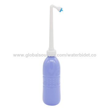 Portable travel bidet, with 650 ml volume, big size enough for clean after toilet
