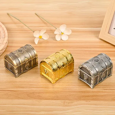 Exquisitely Crafted Treasure Chest Gift Jewelry Box-Vintage-Style High-End Zinc Alloy Jewelry