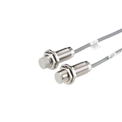 2025 Hot Selling Diameter 18mm Shielded Analog Voltage Output Pnp No DC18-30V M18 Proximity Sensor for Environmental Monitoring