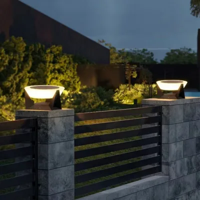 High Quality and Low Price Outdoor Solar Ip65 Waterproof Led Stainless Steel Door Post Lamp