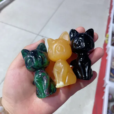 Wholesale Natural Crystal Animals Carved Natural Stone Black Obsidian Cat Carving Fashion Trend for Desk Decoration New