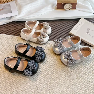 Fashionable Solid-color Synthetic Leather Korean Style Ballet Flats Velcro Closure Non-slip Sole for Girls 2026 Spring/autumn