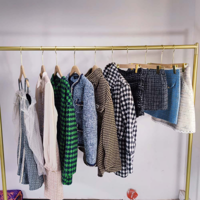 New Arrival Stocks Fashion Used Brand Clothes Pure Polyester Yarn Dyed Plaid Tweed Fabric Women Dress Garment