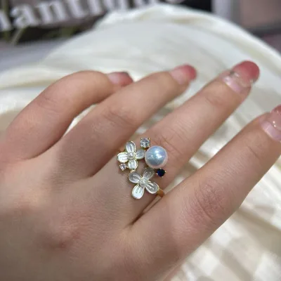 Luxury Classic Flower Shape Open Band Design Silver Plated Freshwater Pearl Ring for Women Alloy Protective Coating