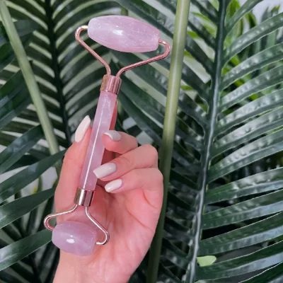 Wholesale 100% Natural Rose Quartz Double Rollers Anti-Aging Portable Facial Massager Gua Sha Set Rose Quartz Beauty Bar