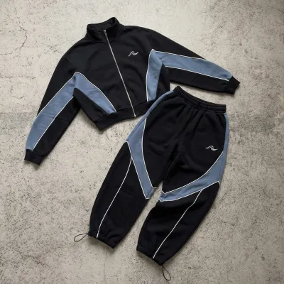 sweatshirt Logo Print T Shirt and Shorts Set for Men Classic Regular Fit All Over Polka Dot Print and Graphic Print track suit