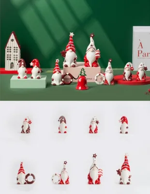 Hot Sale Small Santa Clause Figurine Christmas Ornament & Decoration for Toy Collection