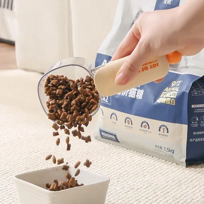 Multi-function Plastic Cartoon Design Food Scoop Kitchen Household Food Milk Powder Measuring Spoon Noodle